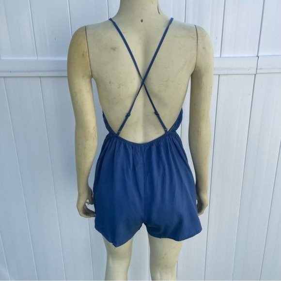 Blue Cutout Backless Romper Size XS by Sugar Lips Size XS - Picture 3 of 10